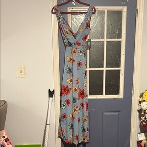 Minette Floral Blue Maxi Dress size medium NWT